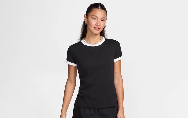 A women wearing black color Ringer T-shirt